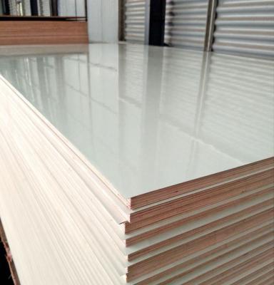 China Modern plywood prices high glossy malaysia panels laminating hot press 12mm hpl plywood for sale