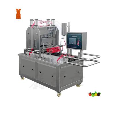 Cina 220V 3kw Commerciale Ananas Soft Candy Maker Gummy Candy Making Machine con Disegno in vendita