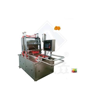 China Commercial Mango Gelatin Gummy Candy Depositing Machine with Multifunctional Function for sale