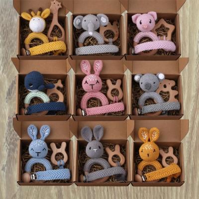 China Disposable Crochet Baby Gift Set 3 Piece Baby Shower Animal Wooden Baby Gift Newborn Teether Gift for sale