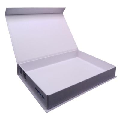 China Recycled Materials Customized White Cardboard Closure Gift Mystery Box Foldable Magnetic Clothing Package Paper Box For Clothes for sale