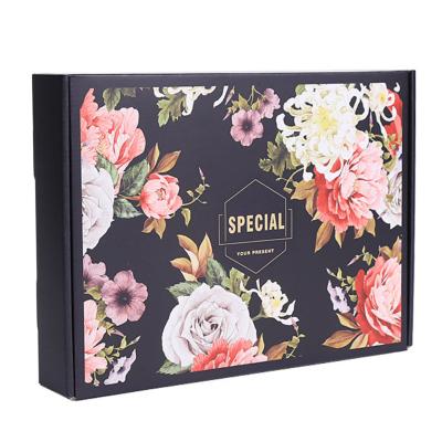 China Recycled Materials Wholesale Custom High Quality Luxury Black Cardboard Paper Apparel Gift Packaging Box For Dress for sale