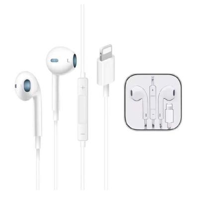 China In-Ear Design Comfortable Bestselling Headset Wired Microphone Headset Suitable For iPhone Cell Phones for sale