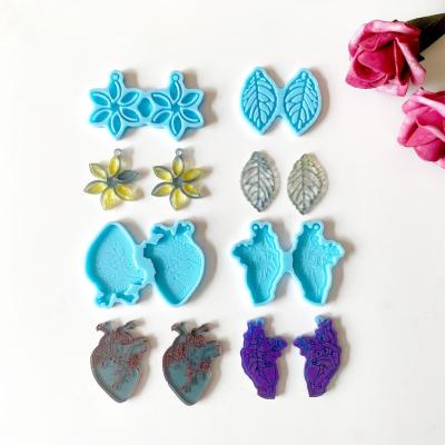 China 0632 DIY Various Silicone Mold Leaf Viable Epoxy Pendant Heart Flower Resin Pendant Mold for sale