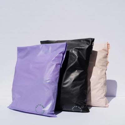 China Strong Adhesive Opaque Printing Tear-proof/Nice Logo Plastic Shipping Courier Poly Mailing Bags For Clothing for sale