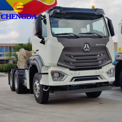 China Sinotruck Howo 6x4 371 head 420hp tractor trucks for sale 6800*2500*3200mm for sale