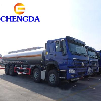 China Used Or New Water Transport HOWO 20000liter 6X4 10 Wheels 20cbm Sprinkler Water Tanker Truck for sale