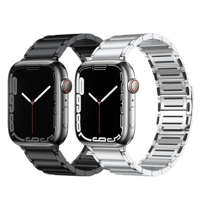 China Stainless Steel Suitable for Apple Watch Strap Magnetic Stainless Steel Three-Bead Strap Applewatch Metal iwatch Strap New for sale