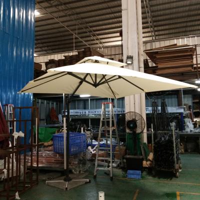 China Modern Outdoor Aluminum Roman Cantilever Umbrella Windproof Garden Parasol Sun Patio for sale