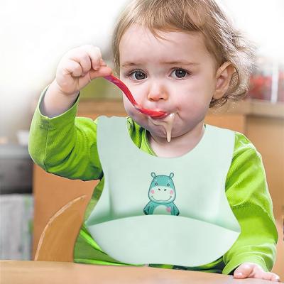 China Customized Viable Washable Waterproof Silicon Baby Bibs Feeding Set Baby Silicone Bibs With Crumb Catcher for sale