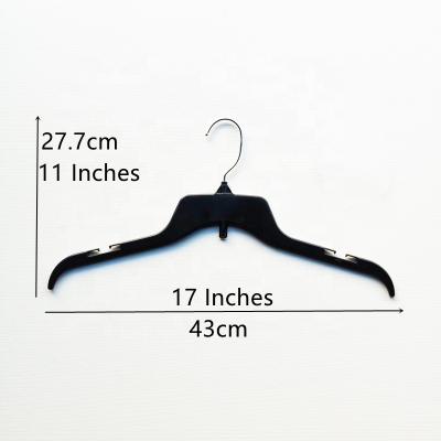 China CG484 Eco-friendly Material 43 cm 17 inch Metal Galvanize Woman Adult Black Hook Man Plastic Garment Hanger For Clothes for sale