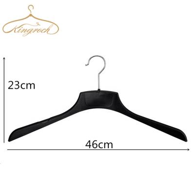 China Eco-friendly 18-Inch H-2 Black Snakeskin Style Material Coat Suits Plastic Hangers for sale