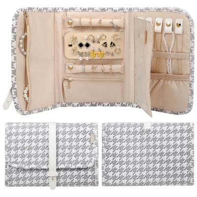 Κίνα TRAVEL JEWELRY STORAGE BOX LARGE JEWELRY STORAGE BOOK BAG PORTABLE FOLDABLE TRAVEL JEWELRY BAG προς πώληση