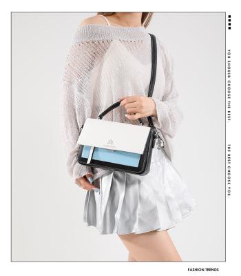 China 2024 SPRING AND SUMMER NEW FASHION SMALL SQUARE BAG SINGLE SHOULDER BAG MATCHING COLOR HAND CROSSBODY BAG for sale