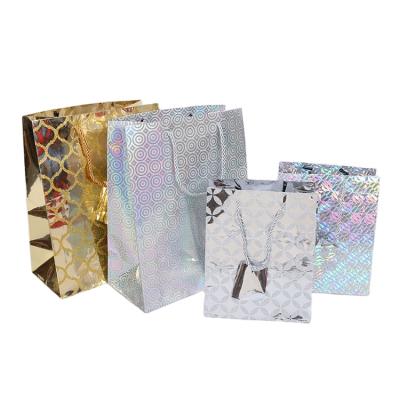 China Solid Color Glitter Hologram Hologram Party Shopping Gift Recyclable Cheap Laminated Carrying Paper Bag Solid Color With Handles for sale