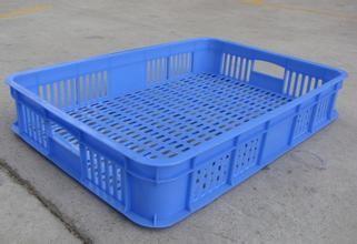 China Malaysia  EURO Stack Plastic vented crates& containers & boxes 600*400*100MM&Bread Crates for sale