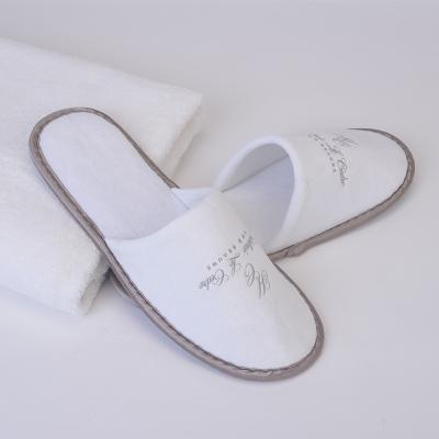 China Exquisite Disposable Man Terry Slipper Cheap Hotel Disposable Hotel Amenities Slippers for sale