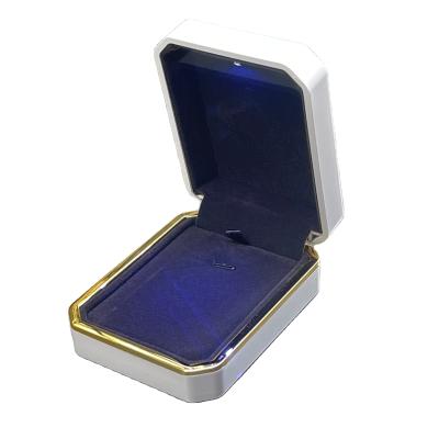 China LED Necklace Box Luxury Plastic Box Jewelry LED Necklace Box Customized Your Style for sale