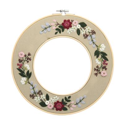 China Embroidery Kit Full Range Wreath of Embroidery Starter Kit with Flower Pattern Plastic Embroidery Hoops Color Threads Cross Stitch Tool Kit for Adults for sale