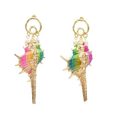 China Dangle Colorful Conch Earrings Natural Shell Earrings For Women for sale