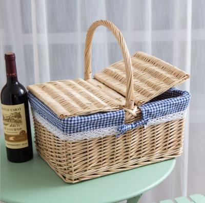 China Handmade Natural Willow Wicker Picnic Basket Cheap Lunch Bags Hot sale products Outdoor Lunch Basket for sale