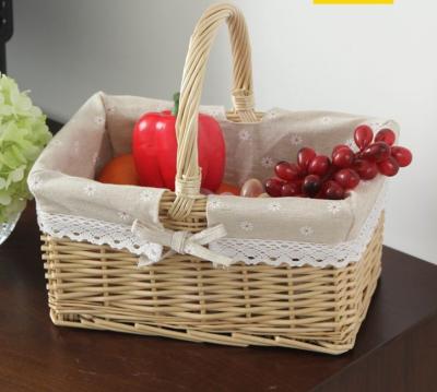 China Handmade Natural Willow Wicker Picnic Basket Cheap Lunch Bags Hot sale products Outdoor Lunch Basket for sale