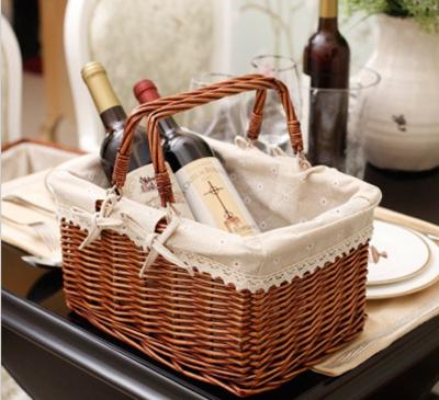 China Handmade Natural Willow Wicker Picnic Basket Cheap Lunch Bags Hot sale products Outdoor Lunch Basket for sale