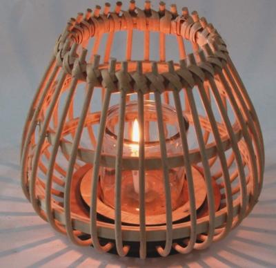 China Hot Sale Led Lantern Indoor And Outdoor Decoration Natural Handmade Rattan Weave Candle Holder for sale