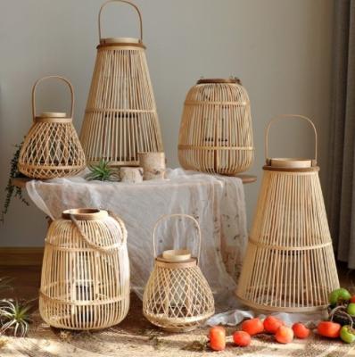 China Hot Sale Led Lantern Indoor And Outdoor Decoration Natural Handmade Rattan Weave Candle Holder for sale