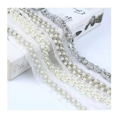 China Hot Selling Wholesale Bags Wedding Lace Up Crystal Diy Pearl Lace Trim Beaded Handmade For Garment Lace Collar Accessories for sale