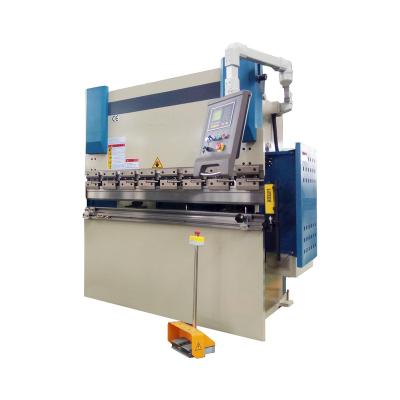 China Crops NC Hydraulic Press Brake With Tooling For Sheet Metal Bending for sale