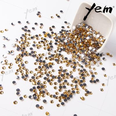 China Environmental Inspection YEM LCT Wholesale Transparent Color 4mm Hotfix Glitter Resin Sew On Hot Stone Flatback Fix Fake Stones for sale