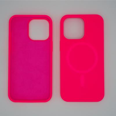 China Factory price shockproof silicone wireless magnetic phone case, suitable for iphone wireless charging for sale