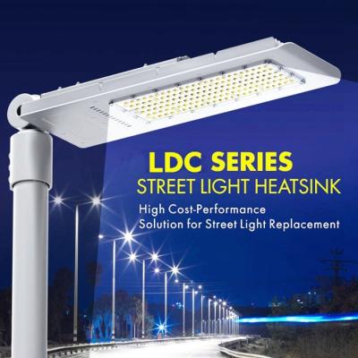 China High Power Ip65 Waterproof Outdoor LED Street Light Aluminum 50w 100w 150w 200w for sale