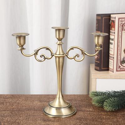 China Home Decoration Candle Holder Retro European Vintage Candlestick With High Quality Romantic Candlestick for sale