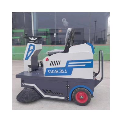 China Hotels 3 Brush 48V Battery Electric Sweeper Road Sweeping Machine for sale