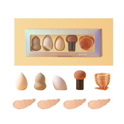 China New Trend Makeup Blender Sponge Blender Kit Cassanbella Use Blending Sponge Puff Including 4 Pcs Beauty Wet Dry Base And 1 Sponge Holder for sale