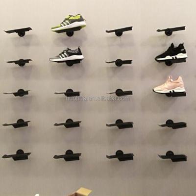 China Environmentally Friendly Handsome Wall Mount Shoe Rack Huohua Retail Store for sale