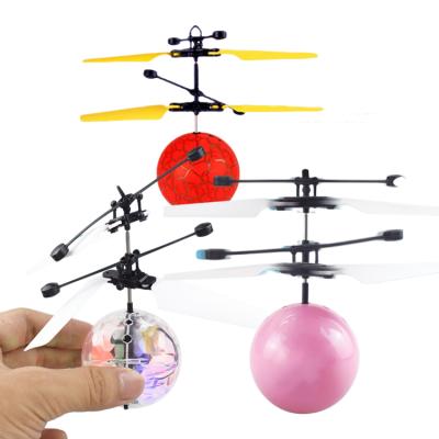 China Best 2021 Mini Toy Yohi Super Stable New Design Outdoor Games Backyard Fun Creative Latest Selling Light Up Flying Ball for sale