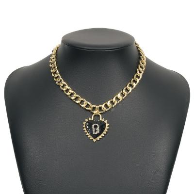 China FASHIONABLE Heart Shaped Main Pendant Necklace for sale