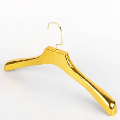 China Wholesale Durable Male Adult Color Gold Color Softness PP Plastic Hanger Top For Clothing Store for sale