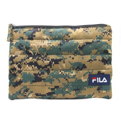 China Polyester Wholesale Camouflage Winter Mini Laptop Pouch Cute Case Warm Tablet Protective Bag for sale