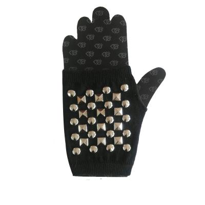 China Wholesale Rivet Fashionable Street Hip Hop Men's Punk Women Rivet Half Finger Gloves Customized For Rivet Ripped Fingerless Gloves for sale