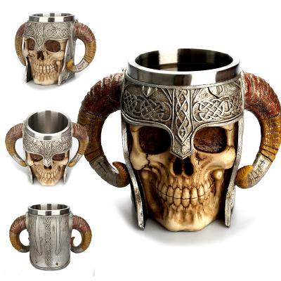 China 304 Stainless Steel + Resin Beer Mug Viking Warrior Skeleton Vest Two Handed Medieval Skull Horn Skull Drinks Mug Suitable for Drinking for sale