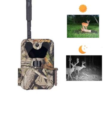 China Uovision 2021 High Quality Wireless System Hunting Camera with 20MP Wildlife Infrared Thermal Imaging Camera for Hunting Game 4G Camera for sale