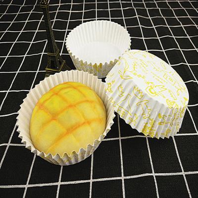 China Wholesale Cute Disposable Cute Fancy Cake Cases Disposable Plastic Cup Cake Cup Set Bread Cup Set Design for sale