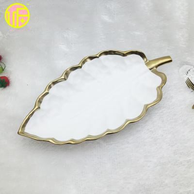 China Sustainable OUFU Leaf Foliage Weddings Parties Gold Rim French Fries Serving Dishes For Restaurant for sale