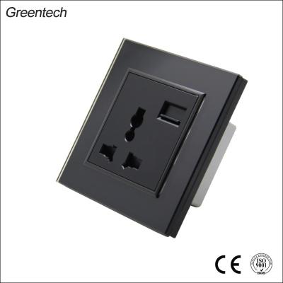 China Residential / General Purpose 3 Pin Switch Socket With Universal USB Wall Outlet Port for sale