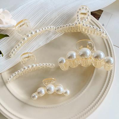 China Bling Crystal Hairpin Clips Claw Girl Diamond Korean Women Rhinestone Pearl Hair Claw Clips for sale