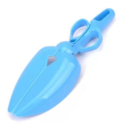 China Plastic Small Animals Dog Poop Hand Scooper Use Cat Litter Scooper Pet Clean Tools for sale